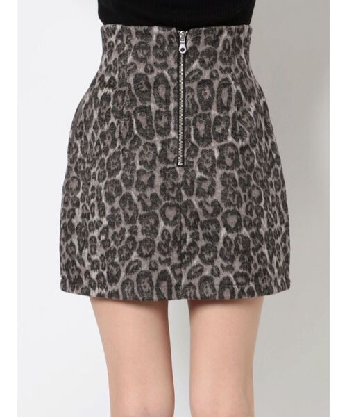 EMODA(エモダ)の「フィットラインハイウエストスカート(スカート・レディース・アイボリー/ブラック/その他・SMALL/MEDIUM)」の12枚目の写真