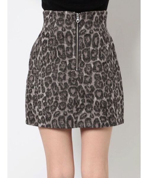 EMODA(エモダ)の「フィットラインハイウエストスカート(スカート・レディース・アイボリー/ブラック/その他・SMALL/MEDIUM)」の14枚目の写真