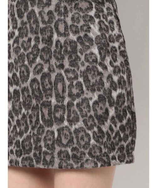 EMODA(エモダ)の「フィットラインハイウエストスカート(スカート・レディース・アイボリー/ブラック/その他・SMALL/MEDIUM)」の16枚目の写真