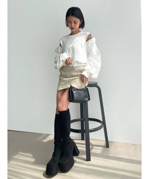 EMODA(エモダ)の「フィットラインハイウエストスカート(スカート・レディース・アイボリー/ブラック/その他・SMALL/MEDIUM)」の21枚目の写真