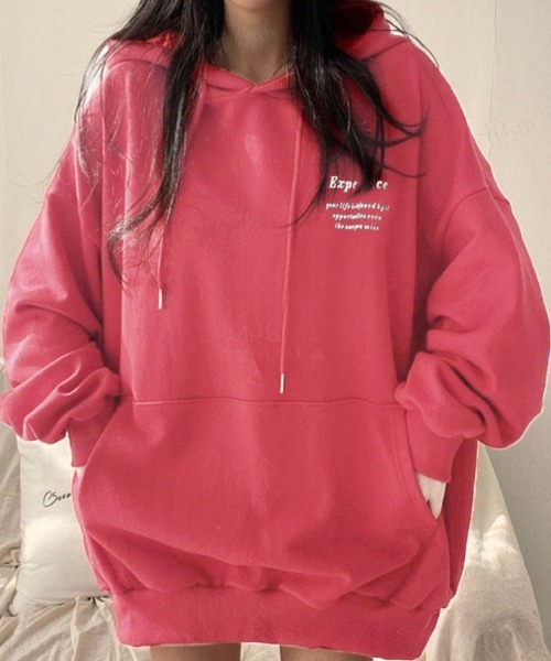 Dalfwin(ダールフィン)の「Experienceレタリングオーバーサイズフーディーパーカー(パーカー・レディース・ブラック/コーラルピンク/ネイビー・FREE)」の11枚目の写真