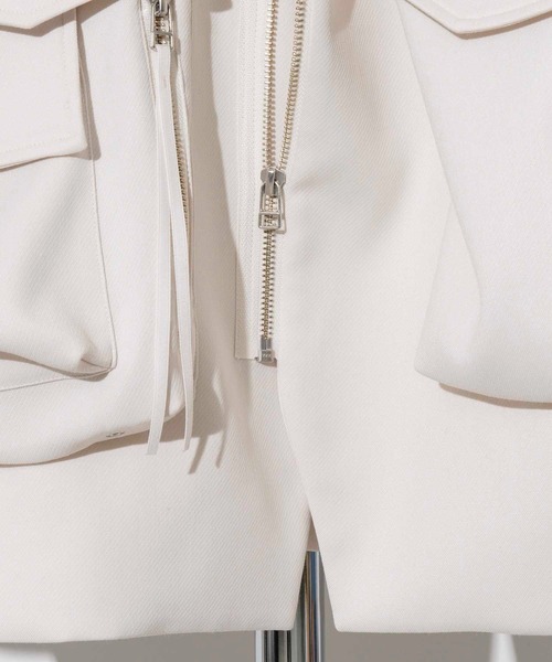 MAISON SPECIAL（メゾンスペシャル）の「《ユニセックスアイテム》プライムオーバーフロントジップミリタリーテーラードジャケット【MAISON SPECIAL/メゾンスペシャル】（ミリタリージャケット・メンズ・ブラック/オフホワイト・2/1）」の13枚目の写真