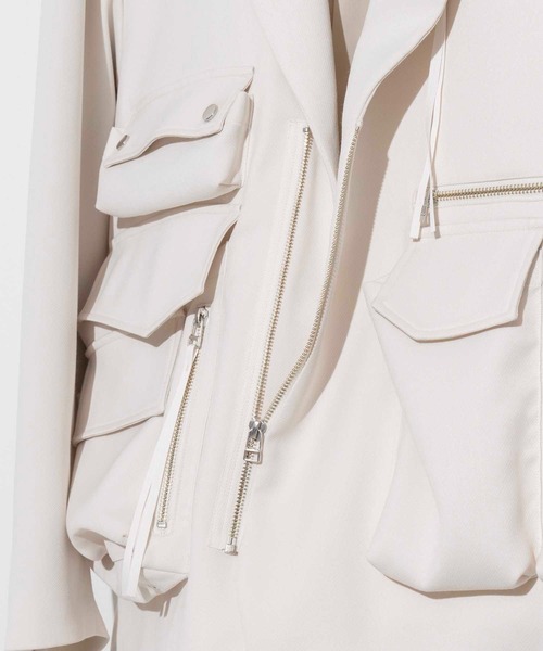 MAISON SPECIAL（メゾンスペシャル）の「《ユニセックスアイテム》プライムオーバーフロントジップミリタリーテーラードジャケット【MAISON SPECIAL/メゾンスペシャル】（ミリタリージャケット・メンズ・ブラック/オフホワイト・2/1）」の14枚目の写真