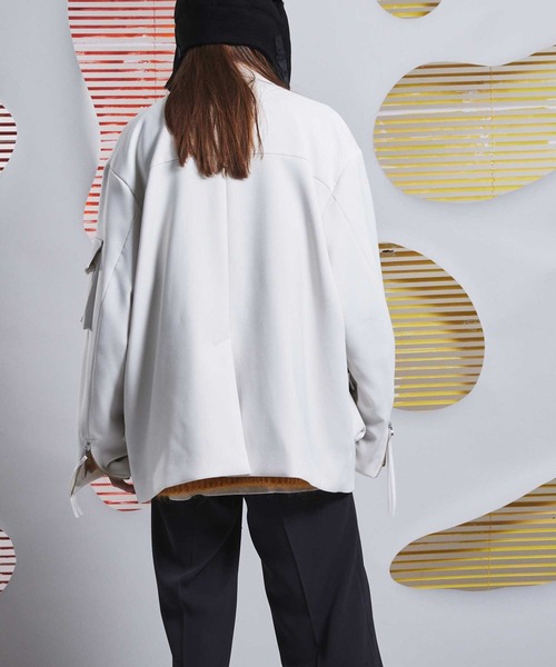 MAISON SPECIAL（メゾンスペシャル）の「《ユニセックスアイテム》プライムオーバーフロントジップミリタリーテーラードジャケット【MAISON SPECIAL/メゾンスペシャル】（ミリタリージャケット・メンズ・ブラック/オフホワイト・2/1）」の5枚目の写真