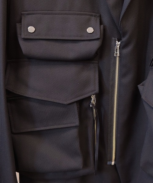 MAISON SPECIAL（メゾンスペシャル）の「《ユニセックスアイテム》プライムオーバーフロントジップミリタリーテーラードジャケット【MAISON SPECIAL/メゾンスペシャル】（ミリタリージャケット・メンズ・ブラック/オフホワイト・2/1）」の20枚目の写真