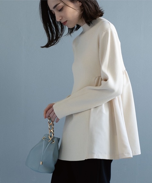 OPAQUE.CLIP（オペークドットクリップ）の「◆ドッキングフレアシルエットニット（ニット/セーター・レディース・ブラック/アイボリー/ブルー/サンドベージュ・36/38/40）」の2枚目の写真