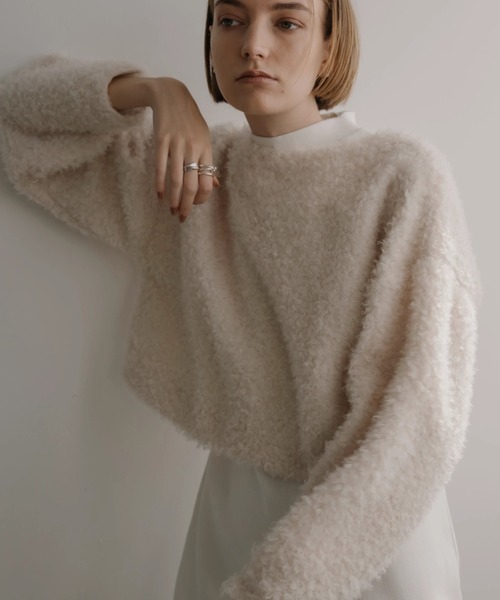 WILLFULLY(ウィルフリー)の「v neck poodle shaggy bolero(カーディガン/ボレロ・レディース・ブラック/ホワイト系・FREE)」の9枚目の写真