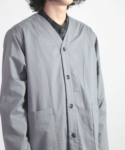 SPELLBOUND（スペルバウンド）の「[SPELLBOUND / スペルバウンド] 60/1ニットライクツイル  カーディガン（カーディガン/ボレロ・メンズ・ベージュ/チャコールグレー/ブラック・2/3）」の8枚目の写真