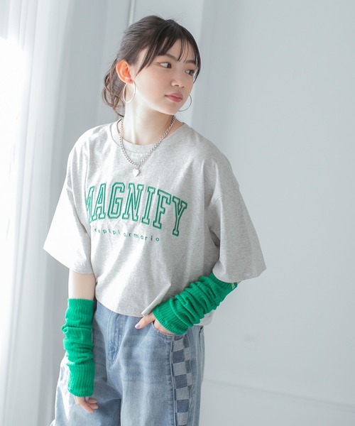 repipi armario（レピピ アルマリオ）の「カレッジロゴシシュウTシャツ（Tシャツ/カットソー・キッズ・ホワイト系その他/ホワイト系その他2/ブラック/グレー/グリーン/パープル/コーラル/ホワイト系その他3/ホワイト系その他4/ライム/ブルー/オレンジ系・SMALL/MEDIUM/LARGE）」の7枚目の写真