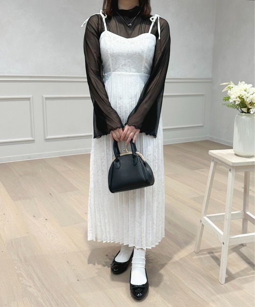 apres jour(アプレジュール)の「フレアスリーブシアーインナー【ZOZOTOWN限定アイテム】(Tシャツ/カットソー・レディース・オフホワイト/ブラック・X-LARGE/フリー)」の16枚目の写真