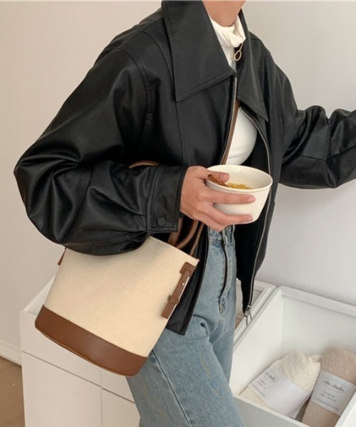SEN TOKYO（セントーキョー）の「2way PUレザー×キャンバス ショルダートートバッグ（ショルダーバッグ・レディース・ブラック/アイボリー/ブラウン・FREE）」の3枚目の写真