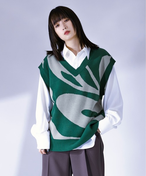 Ellno Loset（エルノロゼット）の「マーブルニットベスト（ベスト・メンズ・ブラック/グリーン・LARGE/MEDIUM）」の4枚目の写真