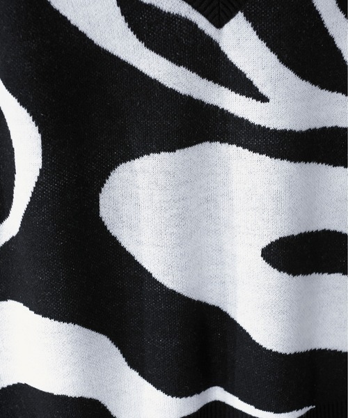 Ellno Loset（エルノロゼット）の「マーブルニットベスト（ベスト・メンズ・ブラック/グリーン・LARGE/MEDIUM）」の12枚目の写真