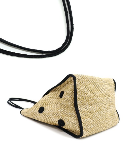 DONOBAN(ドノバン)の「ペーパー風パイピング細紐バッグ(トートバッグ・レディース・ベージュ系その他・ONESIZE)」の6枚目の写真