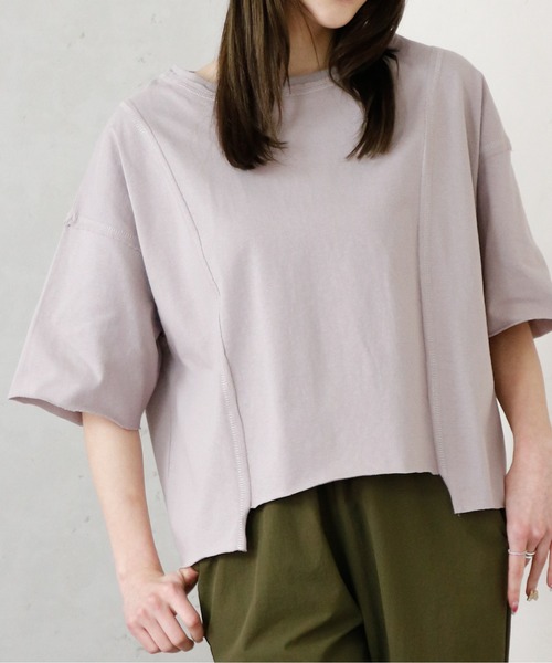 Per sist ence(パーシエンス)の「Per sist ence/パーシエンス デザインヘムカットオフTシャツ(Tシャツ/カットソー・レディース・グレイッシュベージュ/カーキ/オフホワイト・FREE)」の3枚目の写真