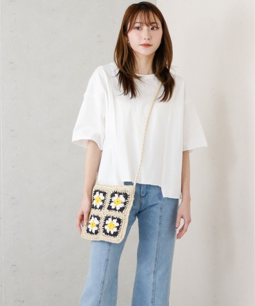 Per sist ence(パーシエンス)の「Per sist ence/パーシエンス デザインヘムカットオフTシャツ(Tシャツ/カットソー・レディース・グレイッシュベージュ/カーキ/オフホワイト・FREE)」の4枚目の写真