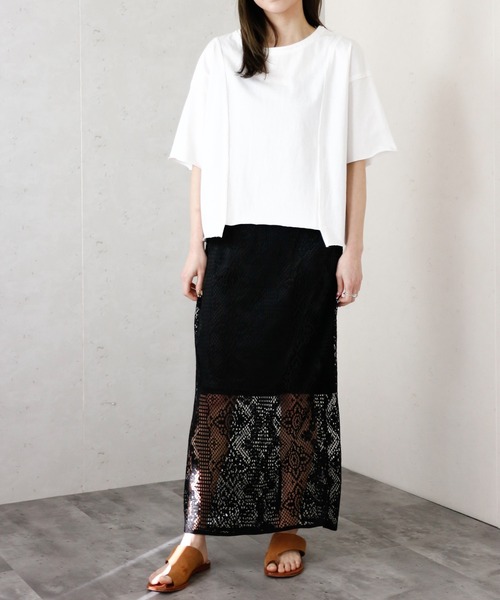 Per sist ence(パーシエンス)の「Per sist ence/パーシエンス デザインヘムカットオフTシャツ(Tシャツ/カットソー・レディース・グレイッシュベージュ/カーキ/オフホワイト・FREE)」の5枚目の写真