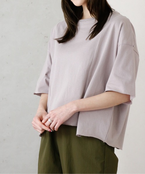 Per sist ence(パーシエンス)の「Per sist ence/パーシエンス デザインヘムカットオフTシャツ(Tシャツ/カットソー・レディース・グレイッシュベージュ/カーキ/オフホワイト・FREE)」の20枚目の写真