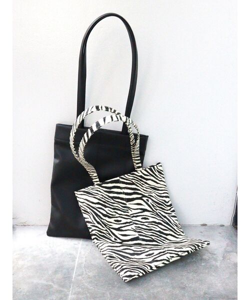 MURUA（ムルーア）の「バーチカルトートバッグ（トートバッグ・レディース・ブラック/その他1・FREE）」の7枚目の写真