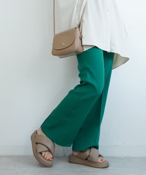 Fabby fabby（ファビィーファビィー）の「クロスベルト厚底サンダル（サンダル・レディース・ブラック/ベージュ/オフホワイト・SMALL/MEDIUM/LARGE）」の15枚目の写真