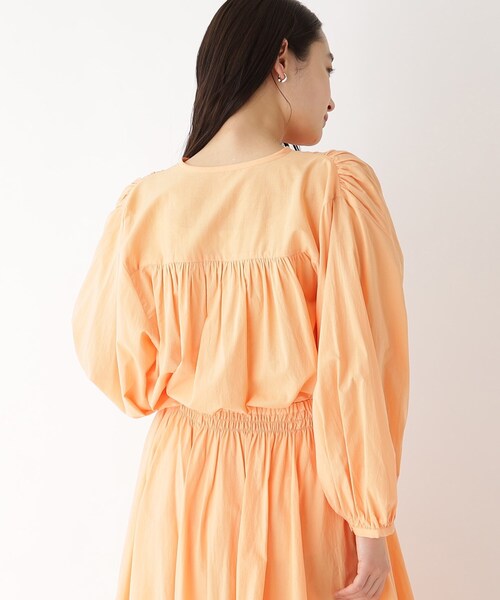 OPAQUE.CLIP（オペークドットクリップ）の「◆【大草直子さんコラボ】コットンギャザーブラウス セットアップ対応（シャツ/ブラウス・レディース・ライトグリーン/サンドベージュ/オレンジ・40/38/36）」の14枚目の写真