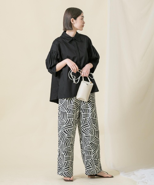 Gready Brilliant（グレディブリリアン）の「綿サテン切替ランタンＳＶブラウス（シャツ/ブラウス・レディース・ブラック/オフホワイト・38）」の11枚目の写真