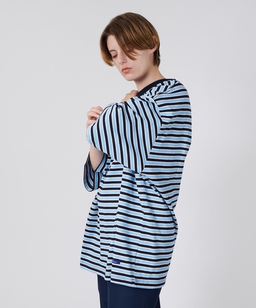ONCILY(オンシェリー)の「MULTI BORDER T-SHIRT / マルチボーダーTシャツ(Tシャツ/カットソー・メンズ・ブルー・SMALL/MEDIUM/LARGE)」の9枚目の写真
