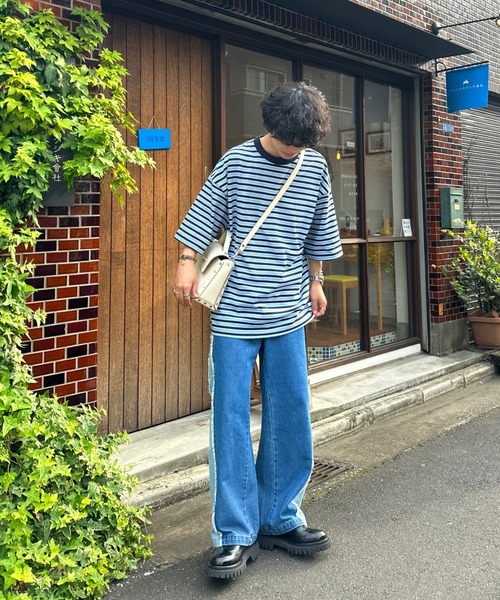ONCILY(オンシェリー)の「MULTI BORDER T-SHIRT / マルチボーダーTシャツ(Tシャツ/カットソー・メンズ・ブルー・SMALL/MEDIUM/LARGE)」の3枚目の写真