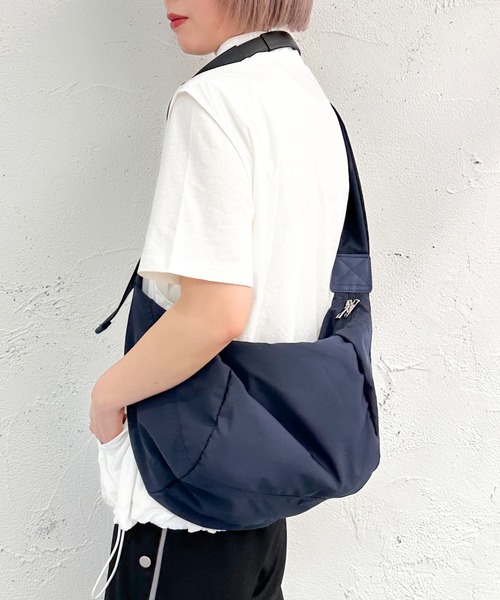 apres jour mignon(アプレジュールミニョン)の「スタンドネックナイロンベスト【ZOZOTOWN限定アイテム】(ベスト・レディース・ブラック/グレー/オフホワイト/ネイビー・X-LARGE/フリー)」の9枚目の写真