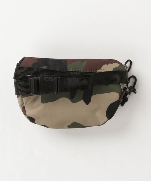 EASTPAK(イーストパック )の「【EASTPAK】SPRINGER ウエストポーチ(ボディバッグ/ウエストポーチ・メンズ・ブラック系その他2/マルチ/ブラック/カーキ/ブルー/ダークグリーン/グレー/オフホワイト/ホワイト/ネイビー/レッド/オレンジ/その他2・FREE)」の14枚目の写真