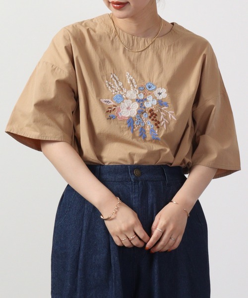 Emago(イマゴ)の「EMAGO フラワー刺繍5分袖ブラウス(シャツ/ブラウス・レディース・ホワイト/グリーン/ベージュ・FREE)」の13枚目の写真