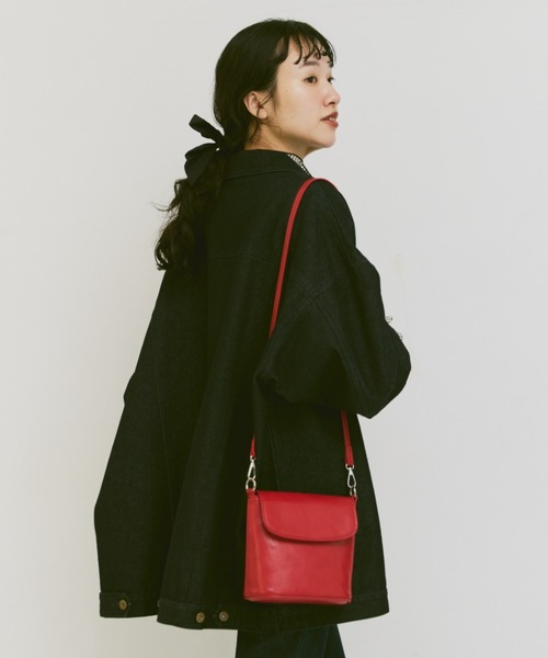 Libra Cue(リブラ キュー)の「マットタフタリボンシュシュ(シュシュ・レディース・ベージュ/ブラック・FREE)」の5枚目の写真