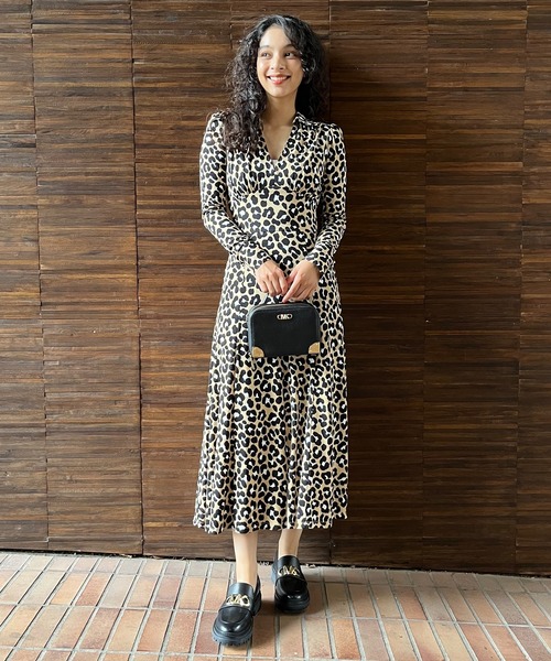 MICHAEL KORS(マイケルコース)の「レオパードプリント ストレッチ マットジャージー ドレス(ドレス・レディース・ベージュ系その他・XXS/S/M/XS/L)」の7枚目の写真