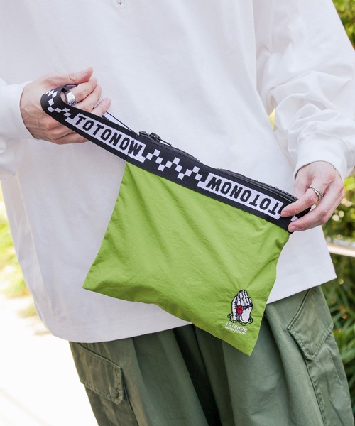 RAGEBLUE（レイジブルー）の「【TOTONOW/トトナウ】コラボミニポーチ（クラッチバッグ・メンズ・ブラック/グリーン・FREE）」の5枚目の写真