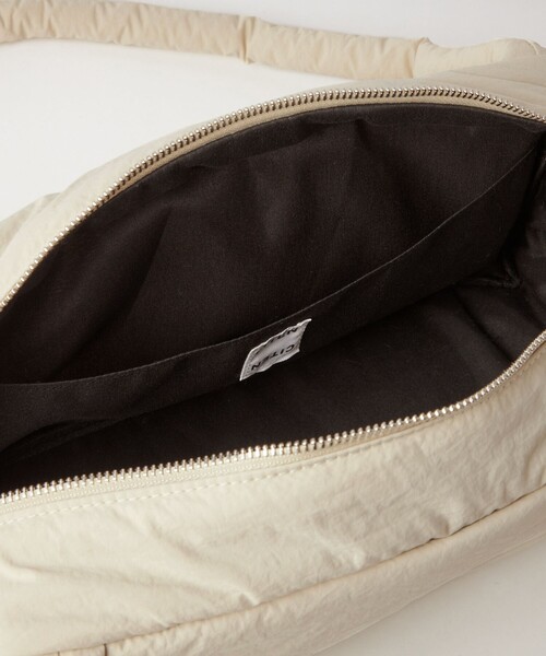 CITEN（シテン）の「＜CITEN＞スクエア パフ ボストンバッグ（ボストンバッグ・レディース・クリーム/ホワイト/ブラック・FREE）」の22枚目の写真