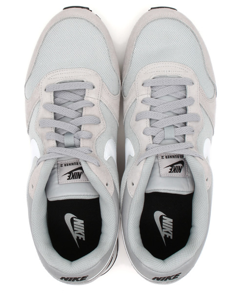 AMERICAN RAG CIE（アメリカンラグシー）の「NIKE RUNNER2 / 105-NKE-749794（スニーカー・メンズ・グレー/ブラック/ネイビー・26.5/28.5/27.5）」の4枚目の写真