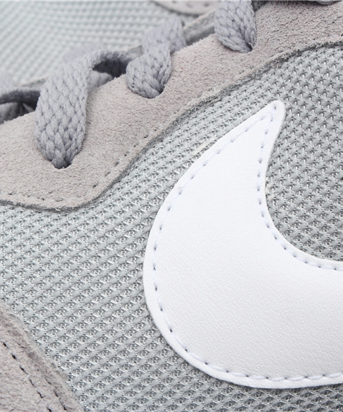 AMERICAN RAG CIE（アメリカンラグシー）の「NIKE RUNNER2 / 105-NKE-749794（スニーカー・メンズ・グレー/ブラック/ネイビー・26.5/28.5/27.5）」の5枚目の写真