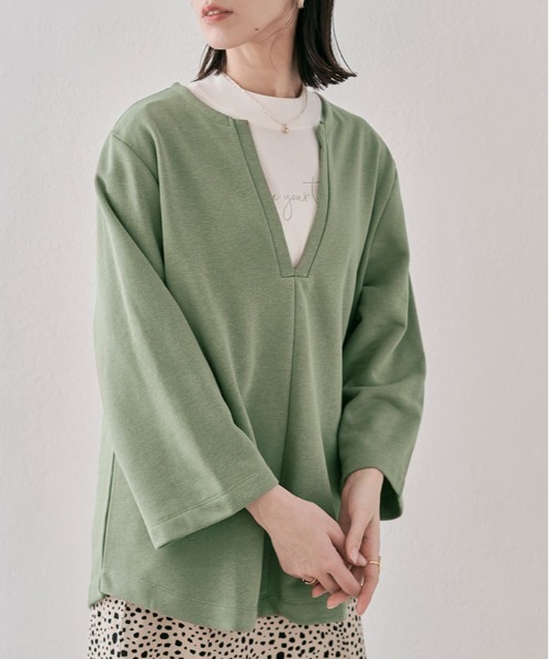 kirakiraShop（キラキラショップ）の「深Vネックスウェットプルオーバー（スウェット・レディース・カーキ/ブラック/クリーム/ブルー・FREE）」の12枚目の写真