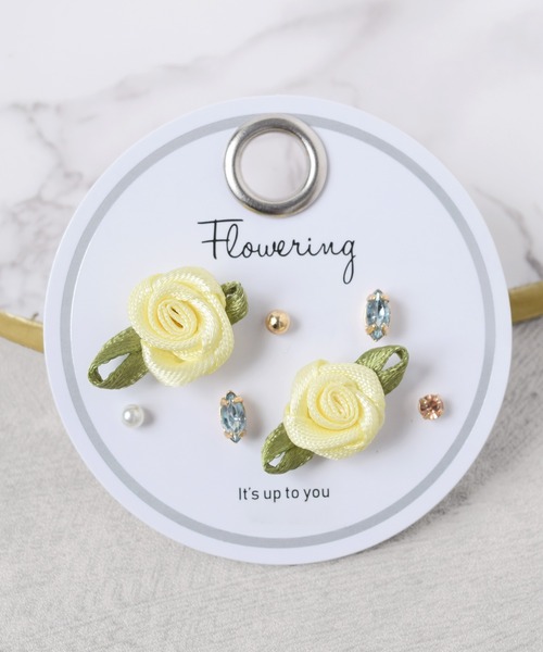 Flowering（フラワーリング）の「フェミニンモチーフ/セットピアス