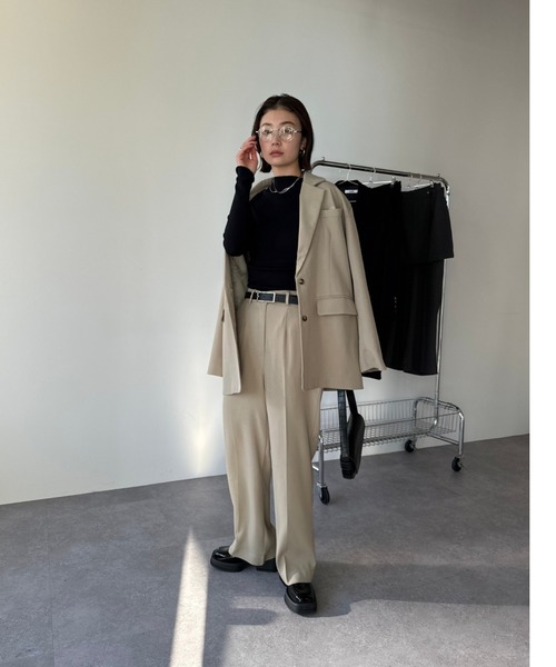 HANNE(アン)の「センタープレスストレートパンツ(スラックス・レディース・チャコールグレー/ブラック/ベージュ・FREE)」の21枚目の写真