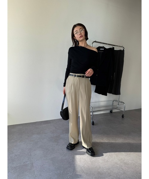 HANNE(アン)の「センタープレスストレートパンツ(スラックス・レディース・チャコールグレー/ブラック/ベージュ・FREE)」の19枚目の写真
