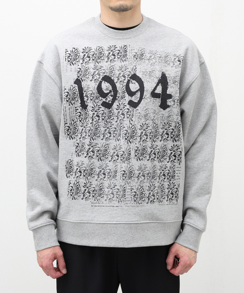 EDIFICE（エディフィス）の「【TEXTILE PAINT】クルーネック スウェット（スウェット・メンズ・ブラック/グレー/ホワイト/レッド・MEDIUM/LARGE）」の6枚目の写真