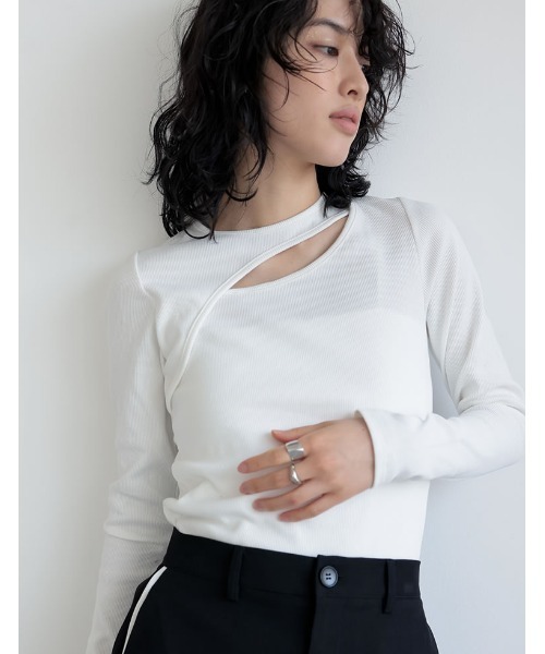 セール】ストレッチリブカットアウトデザイントップス（Tシャツ