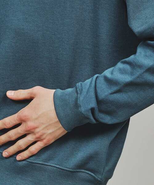 tk.TAKEO KIKUCHI（ティーケータケオキクチ）の「◆【WEB限定】USAコットン裏毛スウェットクルーネック（スウェット・メンズ・カーキ/ライトグレー系6/ブルー/ベージュ/ブラック・02/03/04）」の11枚目の写真