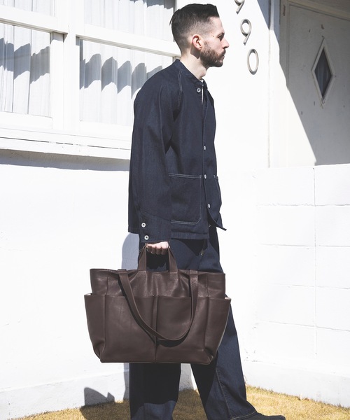 MR.OLIVE(Eagle Of Independence)(イーグルオブインデペンデンス)の「WATER PROOF WASHABLE LEATHER / LOGGER BAG (LARGE)(トートバッグ・メンズ・ブラック/ブラウン・FREE)」の2枚目の写真