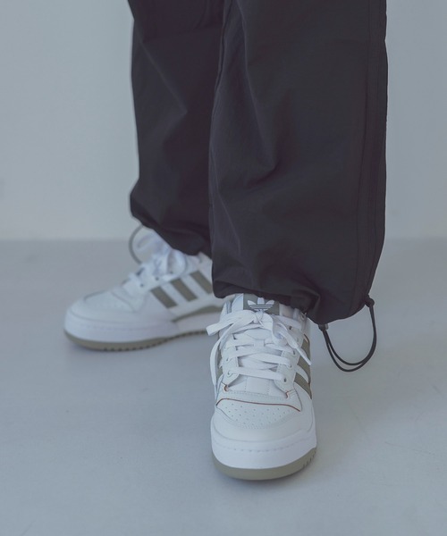 adidas Originals(アディダスオリジナルス)の「adidas originals / ADI CARGO PANTS(アディ カーゴパンツ)(カーゴパンツ・レディース・ブラック・36/34)」の5枚目の写真