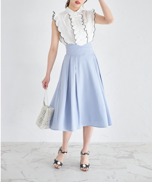 tocco closet(トッコ クローゼット)の「パール釦スカラップフリル配色ブラウス(シャツ/ブラウス・レディース・ライトブルー/オフホワイト・M)」の3枚目の写真