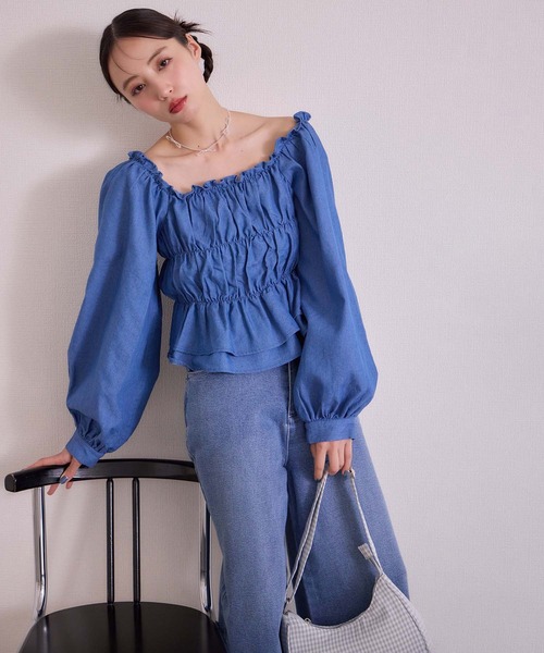 one after another NICE CLAUP（ワンアフターアナザーナイスクラップ）の「バックレースアップシャーリングブラウス（シャツ/ブラウス・レディース・ベージュ系その他/オフホワイト/ブルー・FREE）」の5枚目の写真