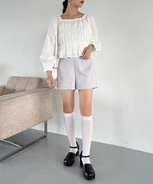 one after another NICE CLAUP（ワンアフターアナザーナイスクラップ）の「バックレースアップシャーリングブラウス（シャツ/ブラウス・レディース・ベージュ系その他/オフホワイト/ブルー・FREE）」の12枚目の写真