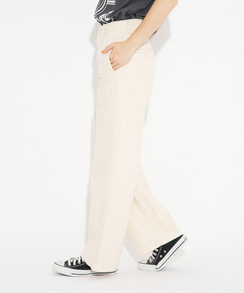 Levi's（リーバイス）の「Levi's/リーバイス WELLTHREAD(R) ストレート トラウザー ホワイト SOFT CERAMIC（その他パンツ・レディース・マルチ・28inch/24inch/25inch/26inch/27inch/23inch）」の19枚目の写真